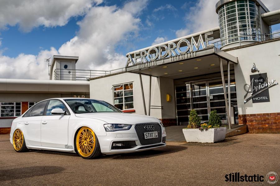  Audi A4 Sedan on Vossen Wheels (LC-105T) 2016 года  (фото 45 из 45)